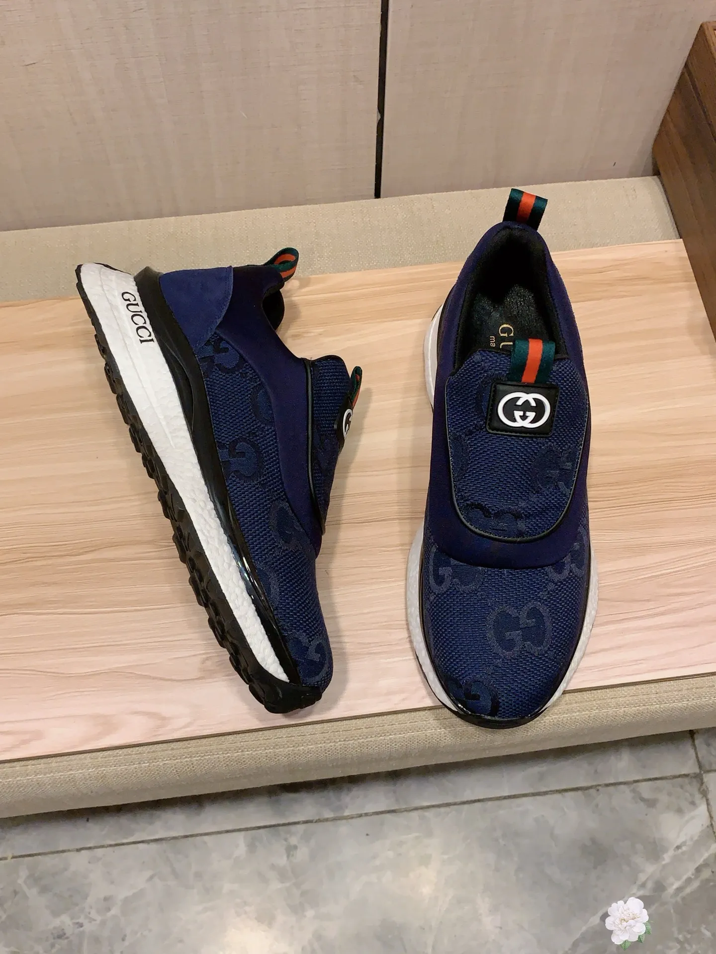 Men's men's shoes💰460💰💰🎩🎩[Lightning][Lightning] "Gucci*" The latest • popular casual shoes, top brand [seduce] luxury ~ purchasing agency, top ~ quality. [Strong] The upper is made of imported breathable cowhide with woven material ➕ breathable sheepskin feet (•) and fine workmanship. The original stylish and stylish soft rubber wear-resistant and non-slip outsole is light and comfortable on the feet. The real thing looks better when photographed. 004: Size: 38-44, 3️⃣ colors selected